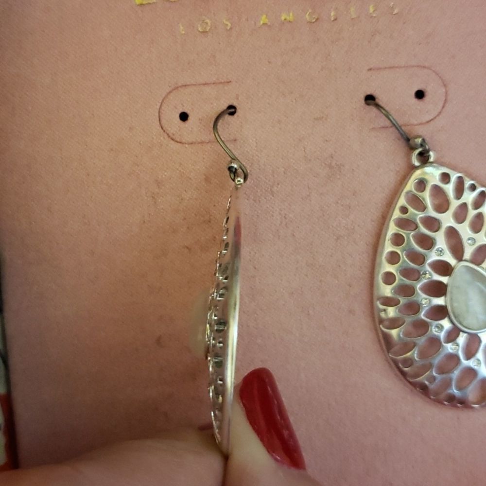 Lucky Brand Pierced Earrings - Picture 3 of 6